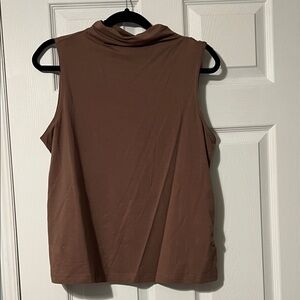 Athleta outbound II mock neck tank